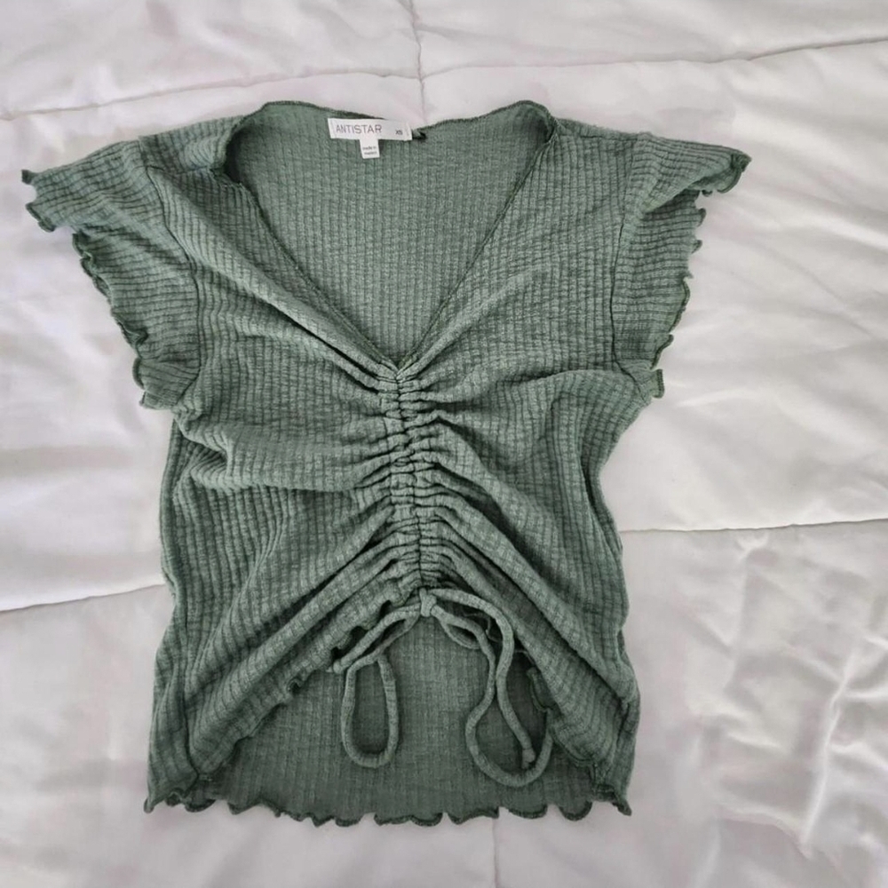 💚 Antistar Green Ruffle Crop Top – Adjustable Fit (Size XS)